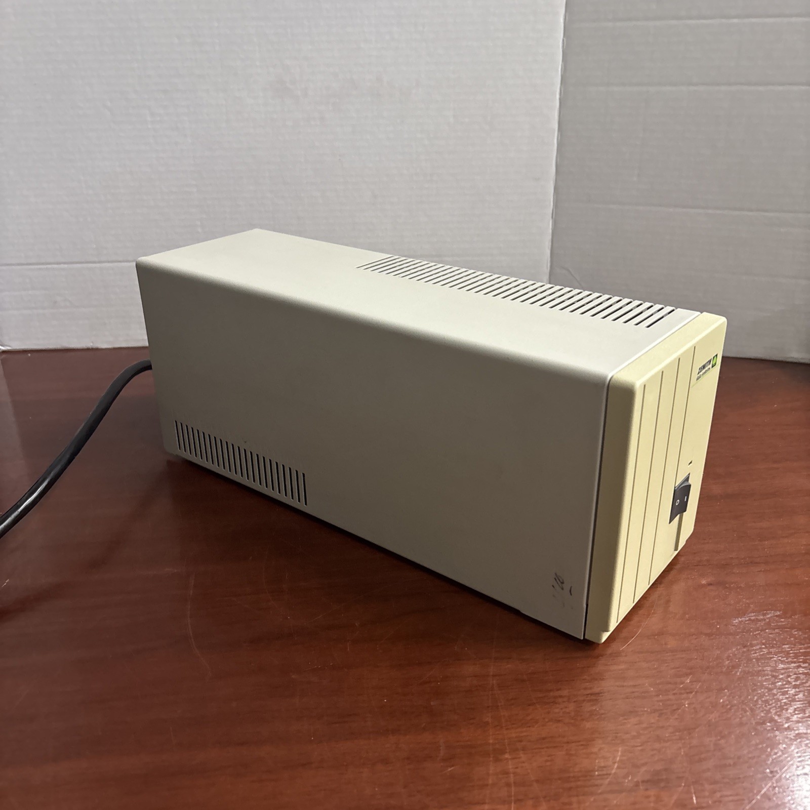 Zenith Data Systems***Turns On