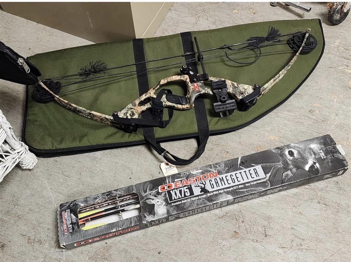 HOYT MagnaTec ZR 200 Right Hand Bow Camo Release & Case Easton XX 75 Arrows