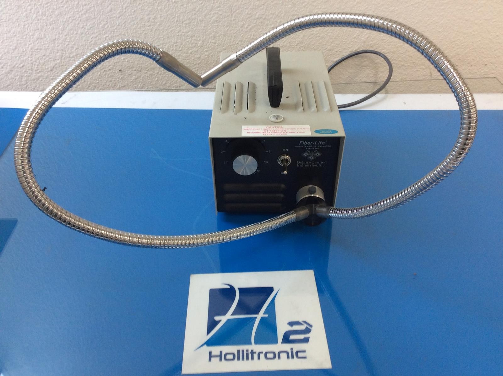 DOLAN-JENNER MV FIBER-LITE 180 HIGH INTENSITY ILLUMINATOR W/ DUAL GOOSENECK
