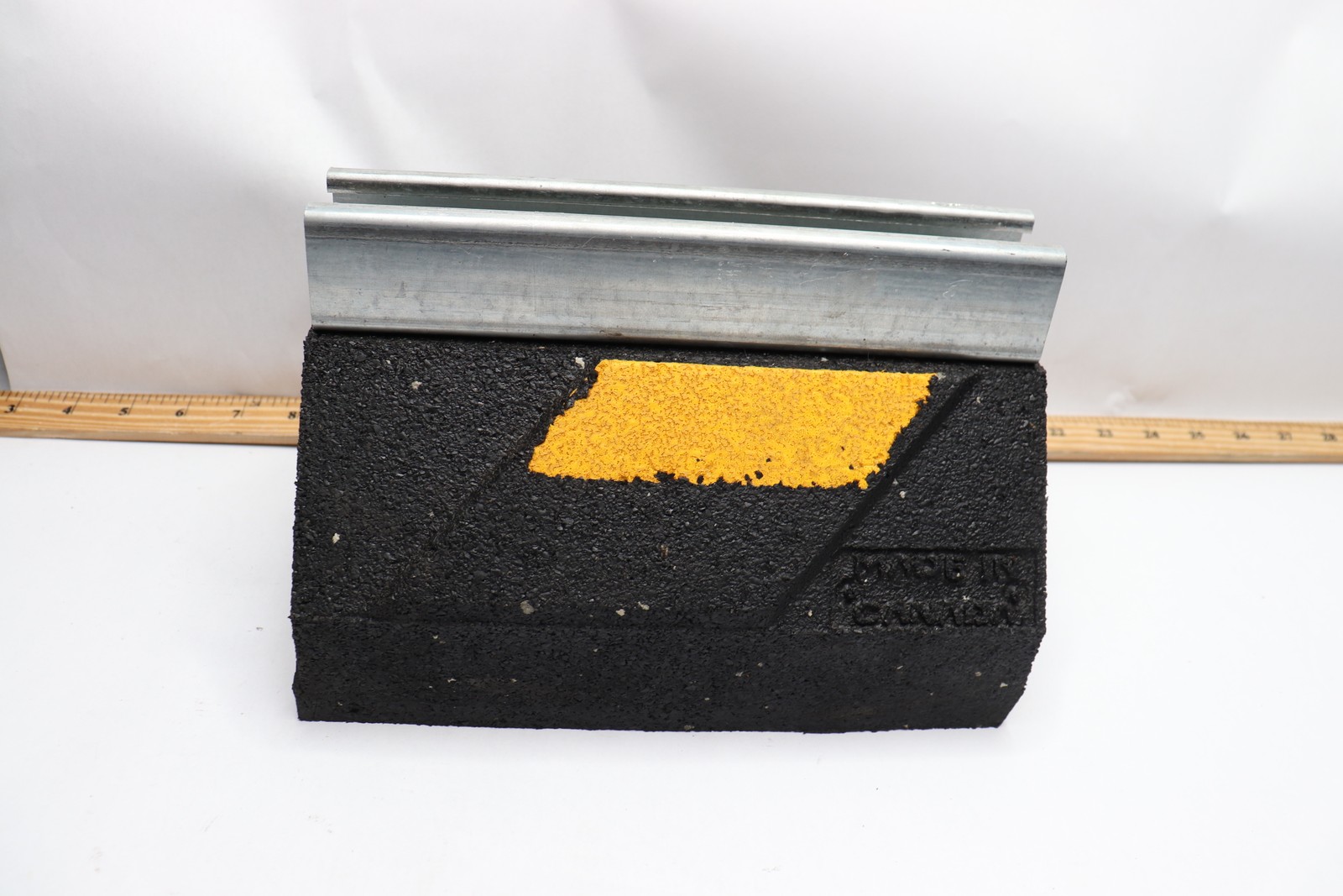 Wheel Chock 9-1/2 x 6-1/8 x 6-1/8"