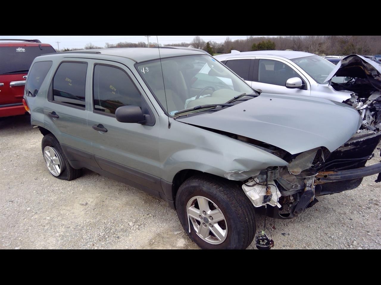 Front Left Steering Knuckle fits 2005 Ford Escape Front Left Grade A