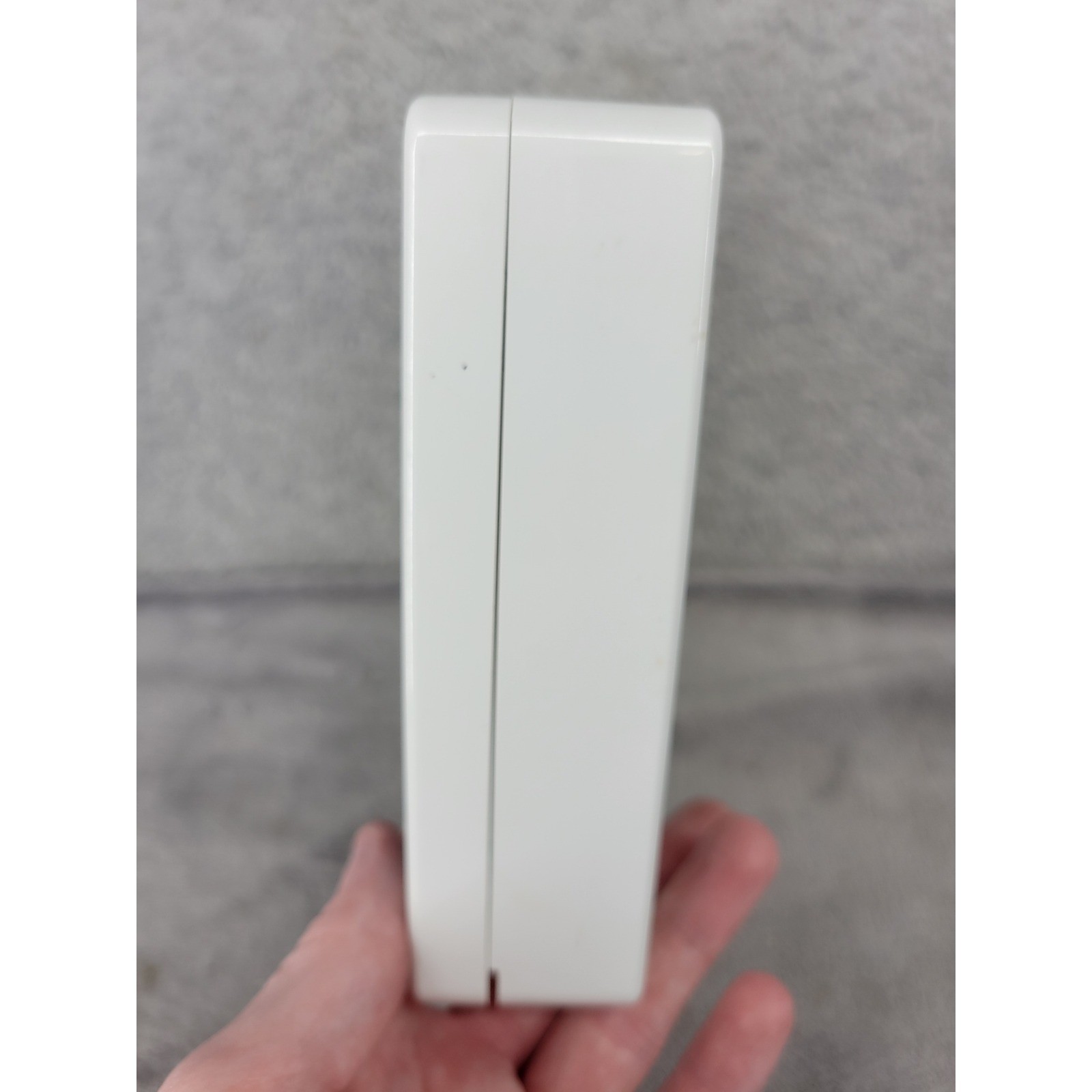 GE Simon XTi Wireless Security Control Panel 600-1054-95R-12 White Touchscreen