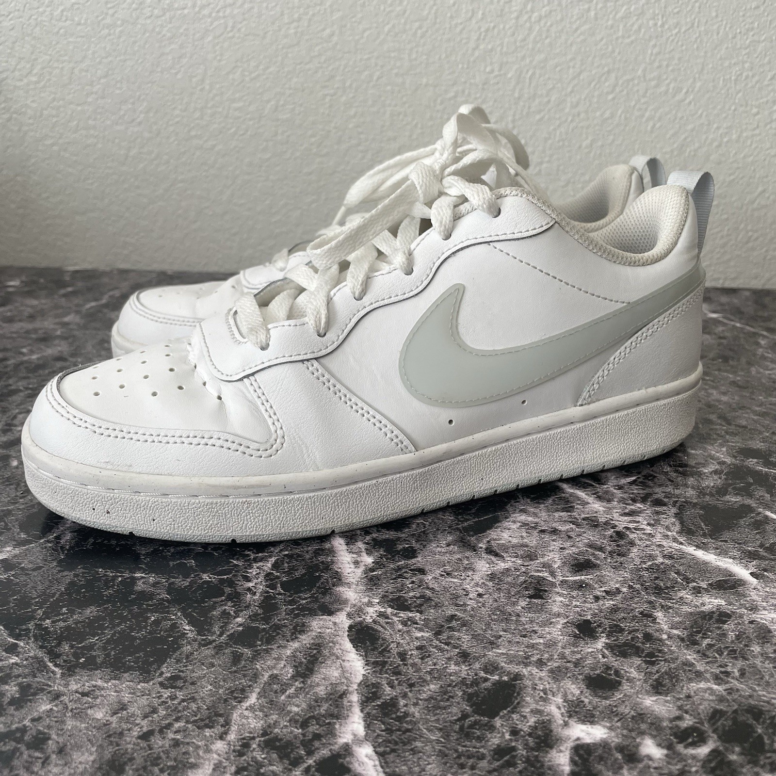 Nike Court Borough Low 2 GS Shoes White Aura Swoosh Size 7Y BQ5448-118