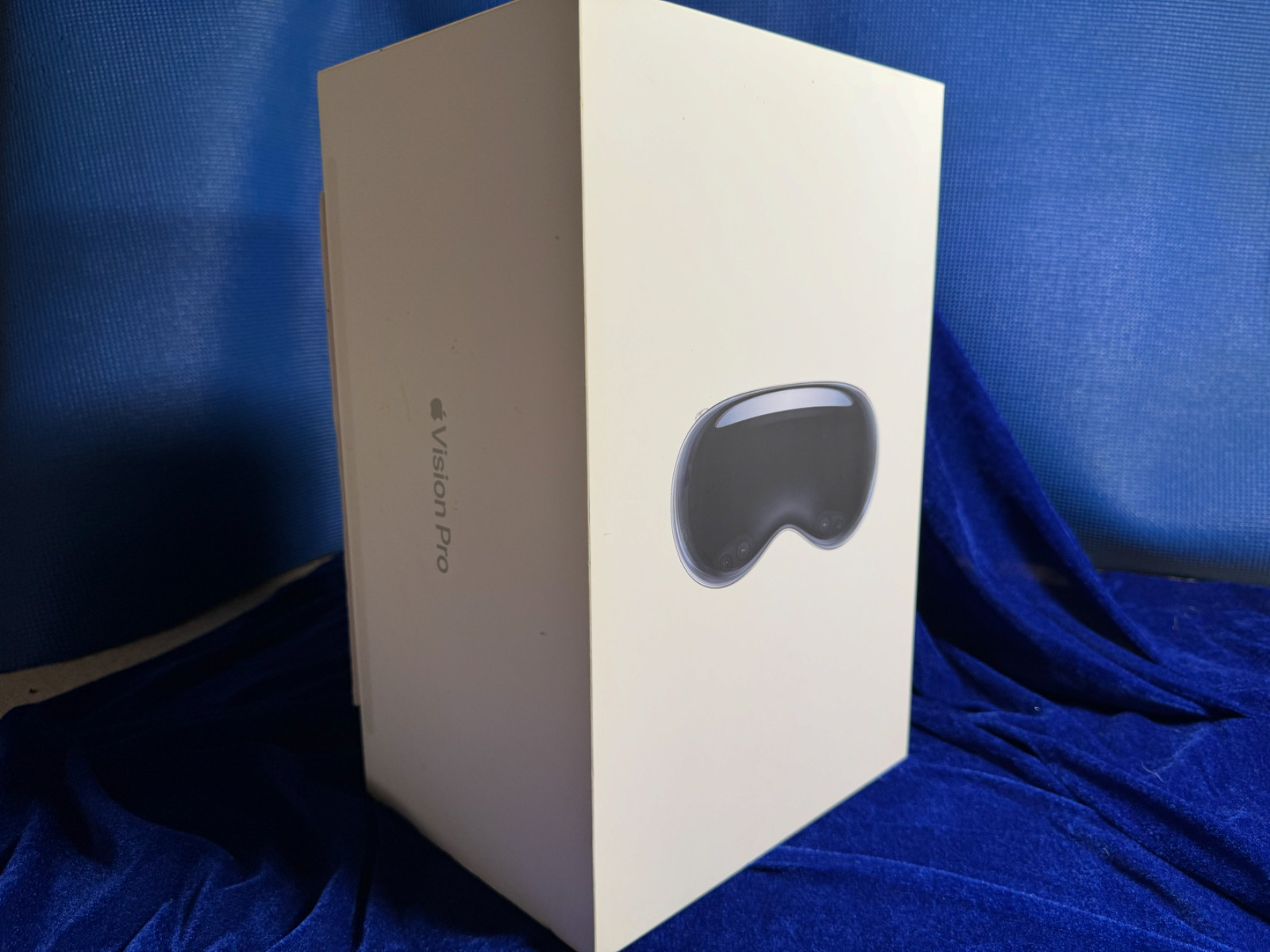 APPLE VISION PRO 1TB MQLA3LL/A – COMPLETE PACKAGE – HONEST CONDITION