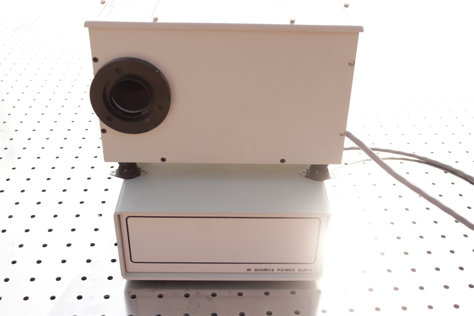 Newport Infrared IR Light Source+ IR Power Supply Model 80007
