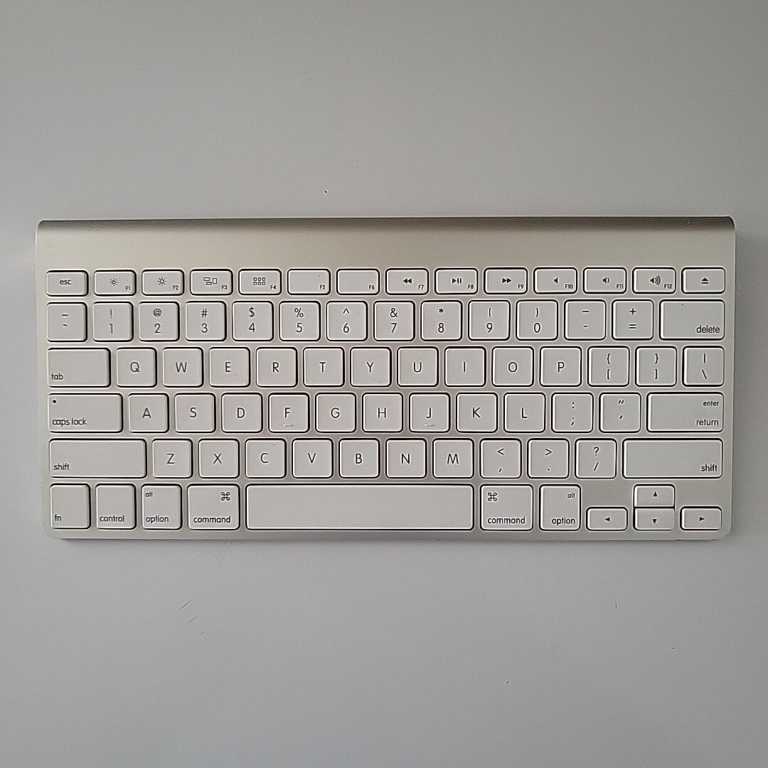 GENUINE Apple Wireless Bluetooth Keyboard A1314 Mac Aluminium