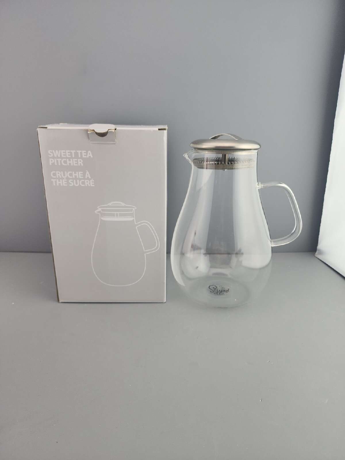 Sipology by Steeped Tea Sleek Glass Sweet Tea Pitcher Serveware Kitchen Brew