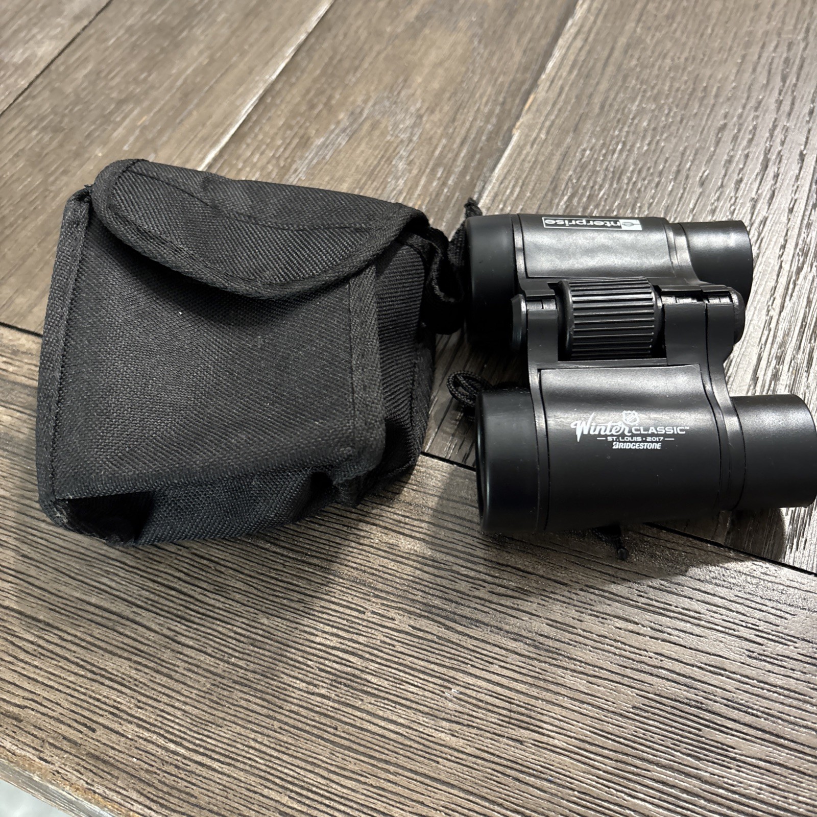 2017 NHL Winter Classic  Souvenir Binoculars With Case. 4 X 30