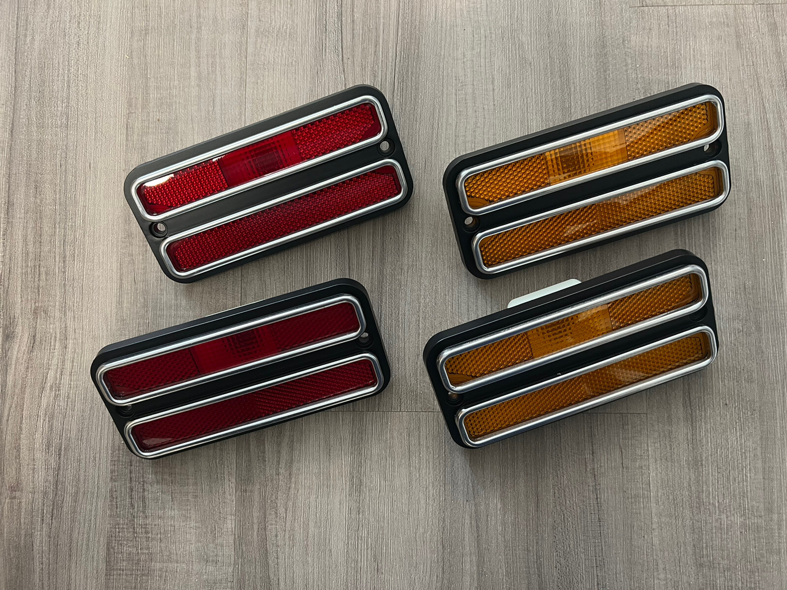 1968-72 Chevrolet GMC Pickup C10 Jimmy Suburban Front Rear Side Marker Lamp 4PC