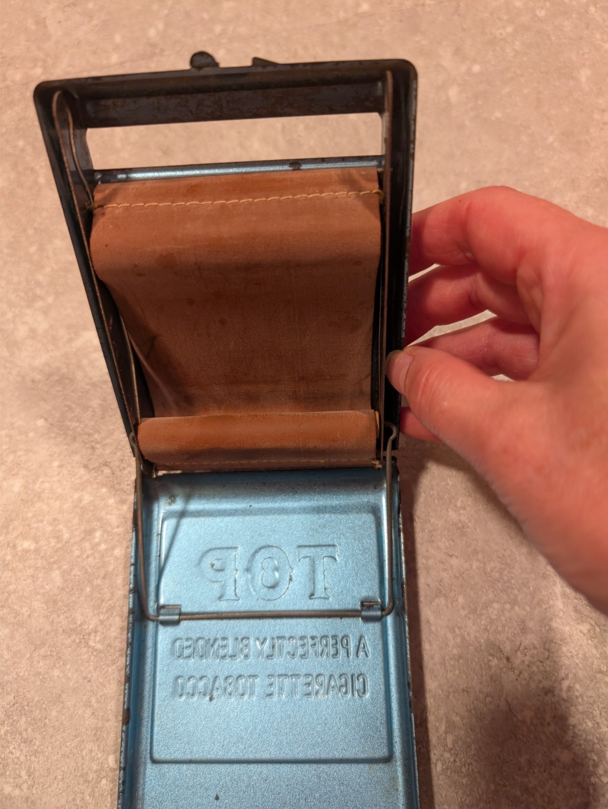 TOP Cigarette Roller - Vintage - Charming Wear Marks