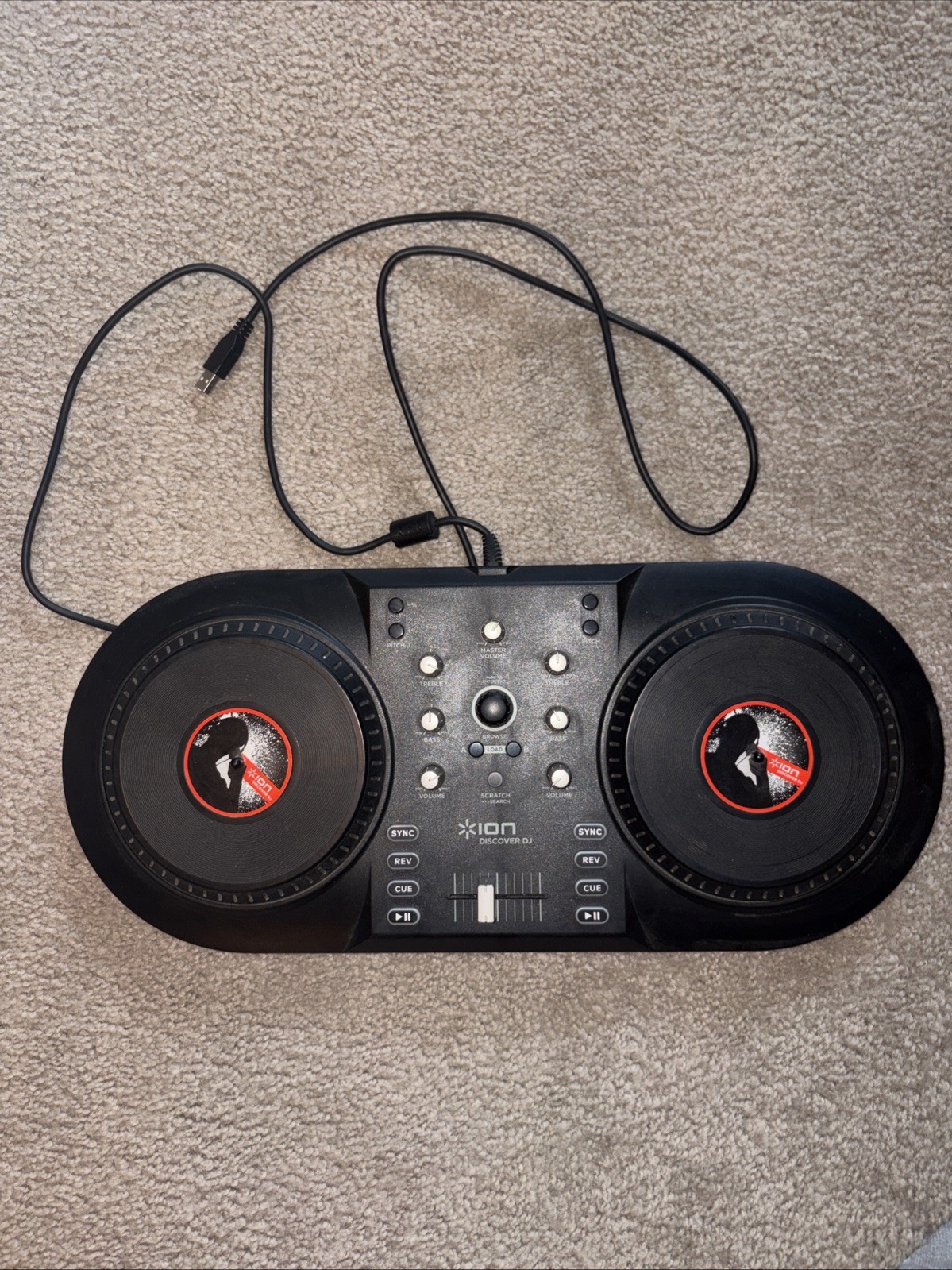 Ion Discover DJ Computer DJ System Dual Turntable USB Controller Scratch MP3s