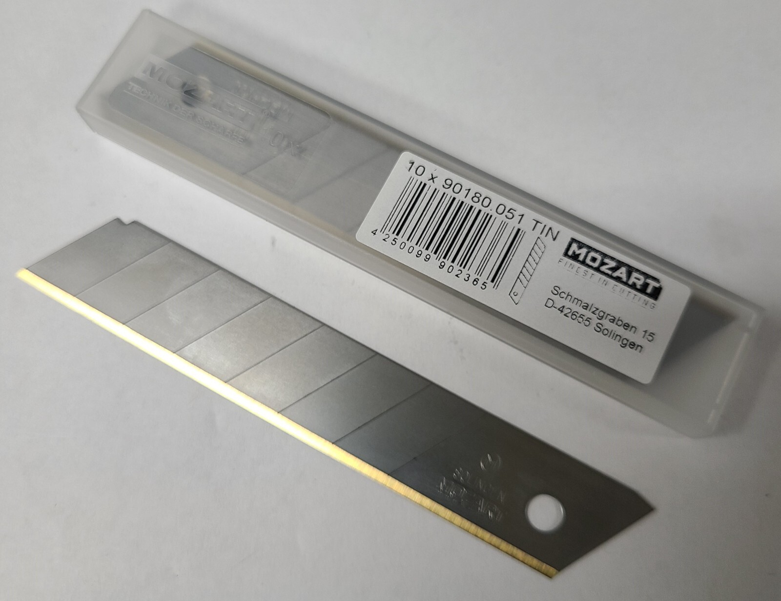Mozart Solingen Utility Knife Titanium SNAP OFF BLADES Special 18 mm 90180.051