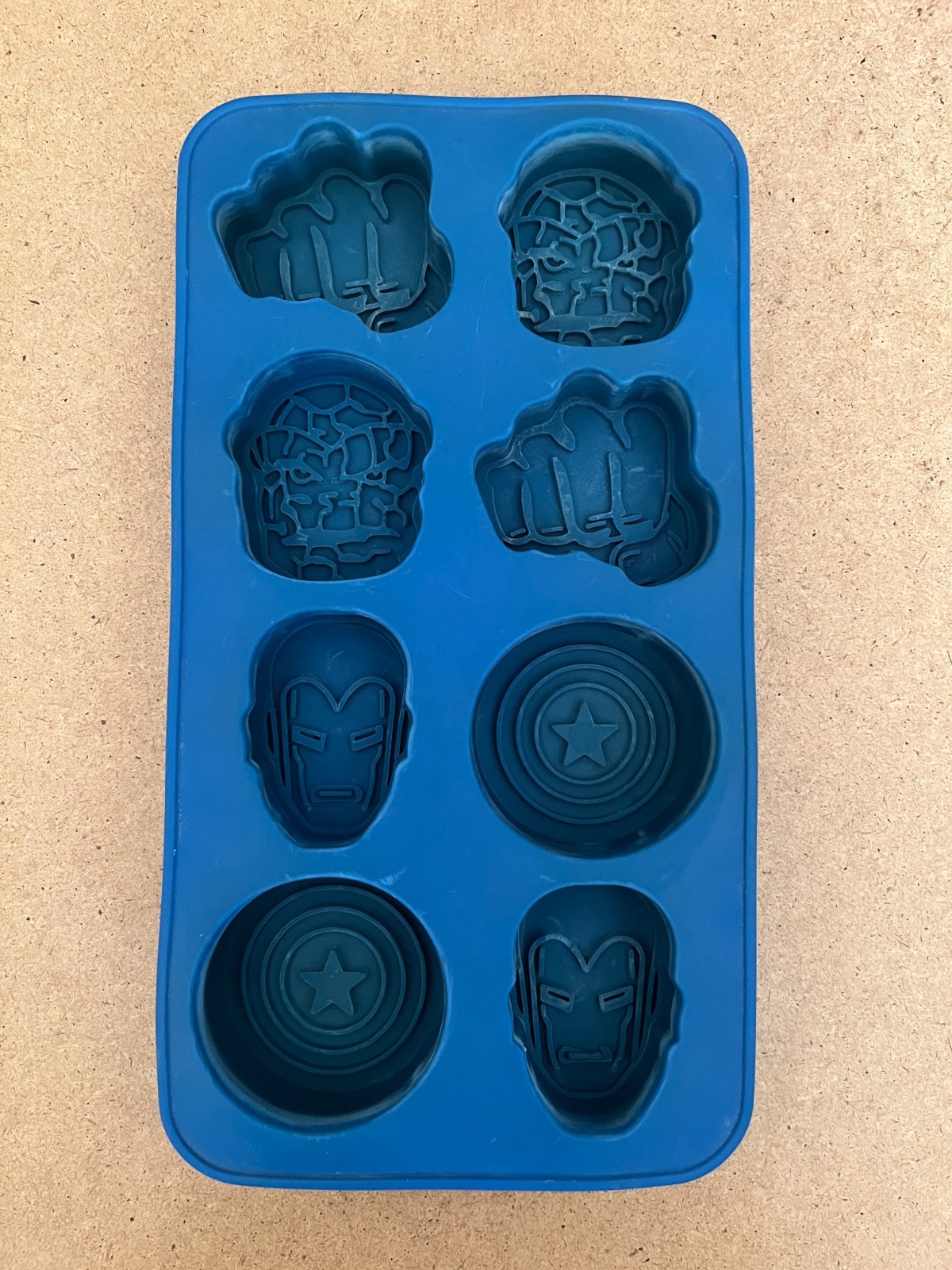 MARVEL COMICS Molded Silicone Ice Cube Tray HULK/THING/IRON MAN/CAPTAIN AMERICA