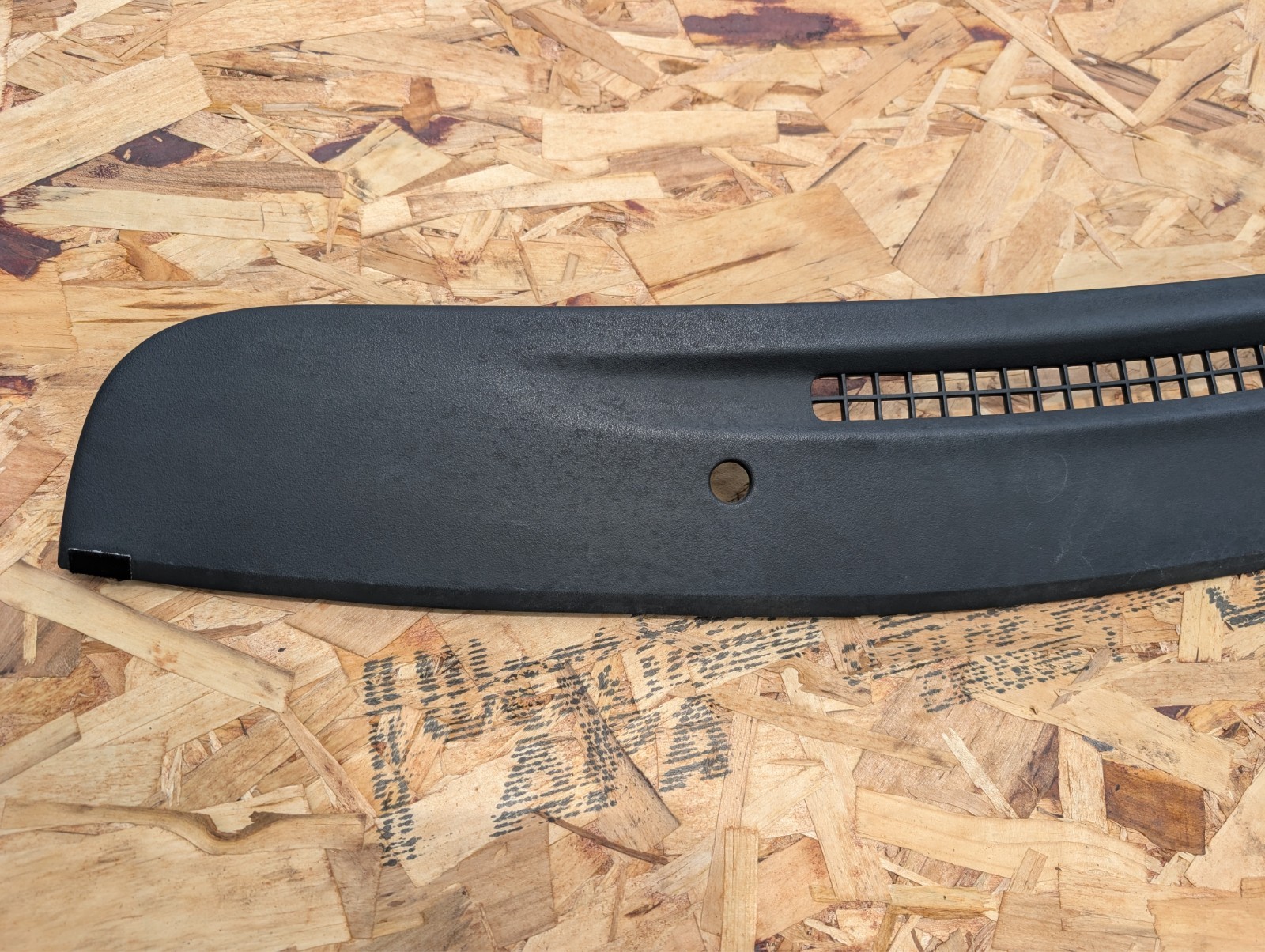 1995-2005 Ford Ranger Dash Board Defrost Vent Interior Panel Explorer Sport Trac