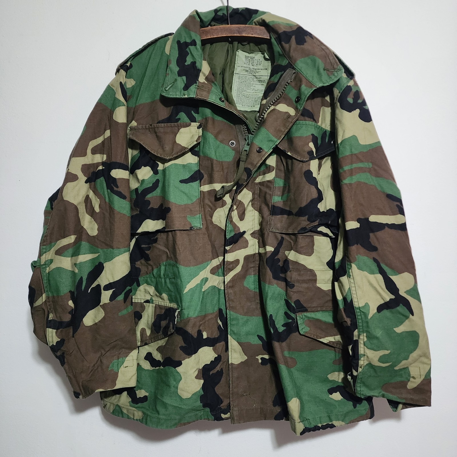 DEADSTOCK 1996 US Army M-65 Field Jacket Medium REG Woodland Camo NOS Golden Mfg