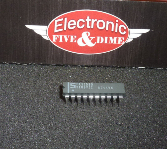 PLS153N Signetics Field Programmable Gate Array, TTL, PDIP20  IC