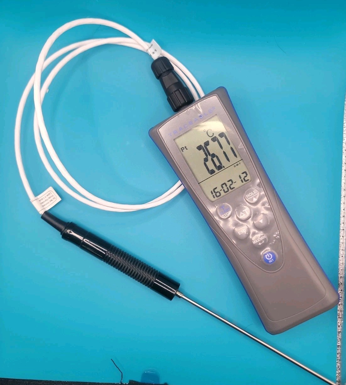 Fisherbrand 4132 Traceable Precision RTD Thermometer - NEW BATTERIES - Used