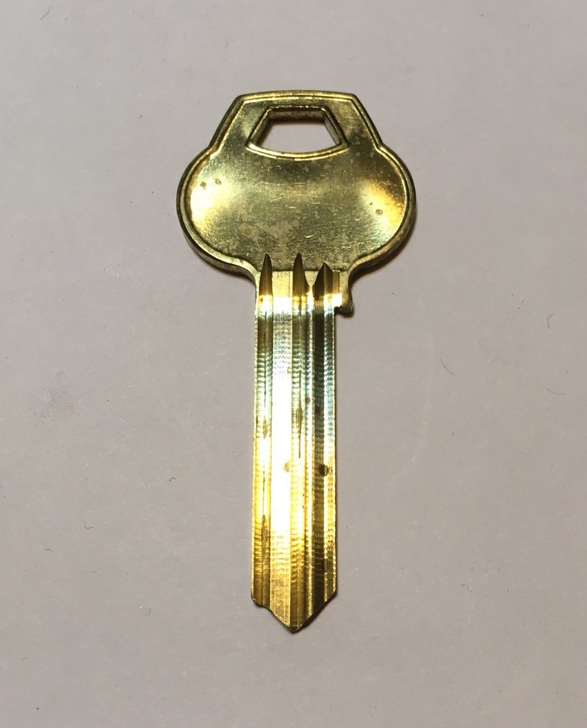 Lots of Corbin Russwin 7 Pin Key Blanks H2 Keyway