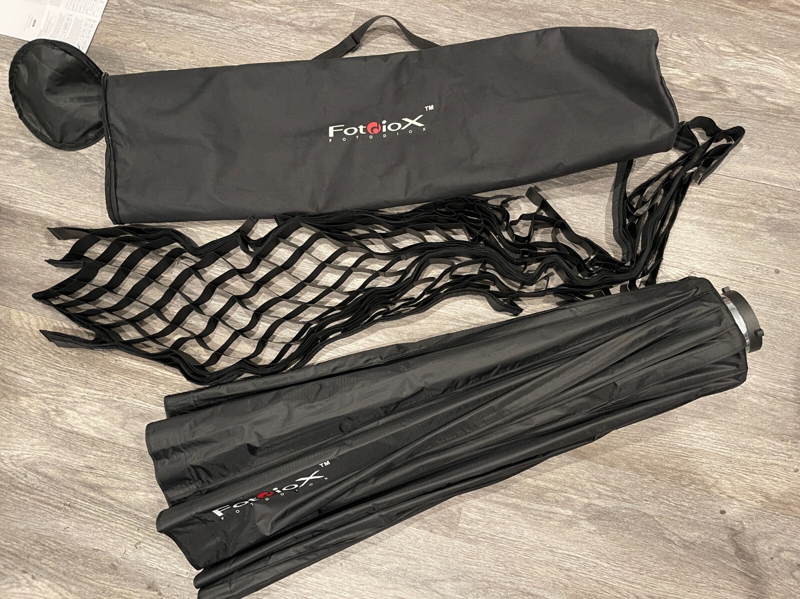 Fotodiox Deep EZ-PRO 48in Parabolic Quick Collapse Softbox + Eggcrate