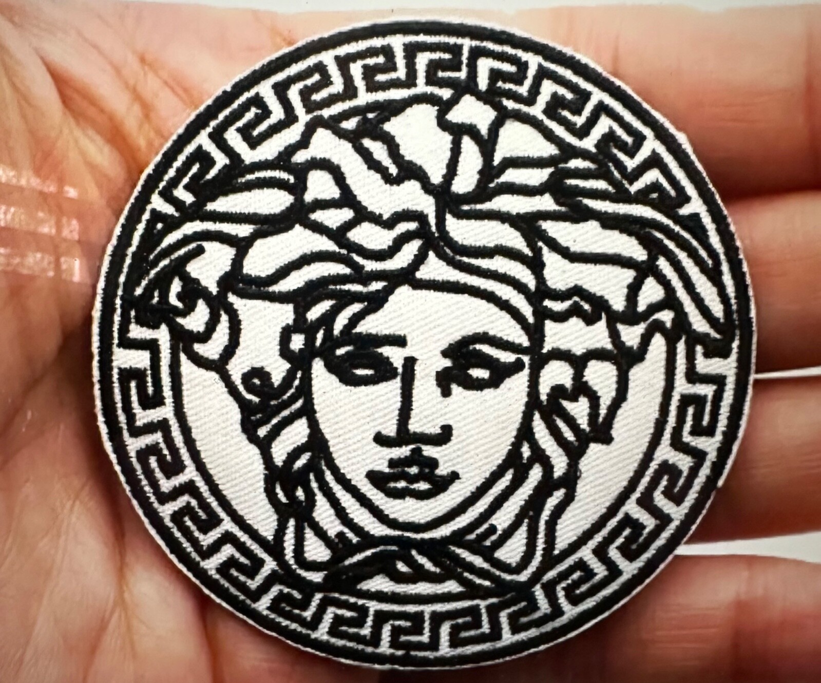 GORGEOUS FASHION DESIGN MEDUSA EMBROIDERED IRON-ON PATCH...VERY LIMITED...