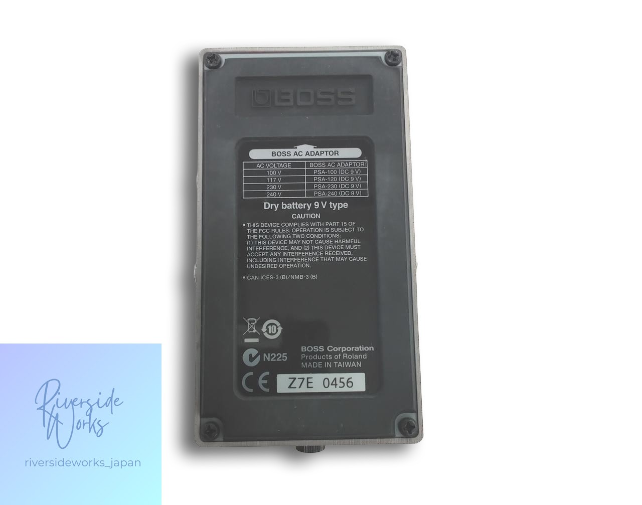 BOSS RC-1 Loop Station Pedal - Guitar Looping Effects JP