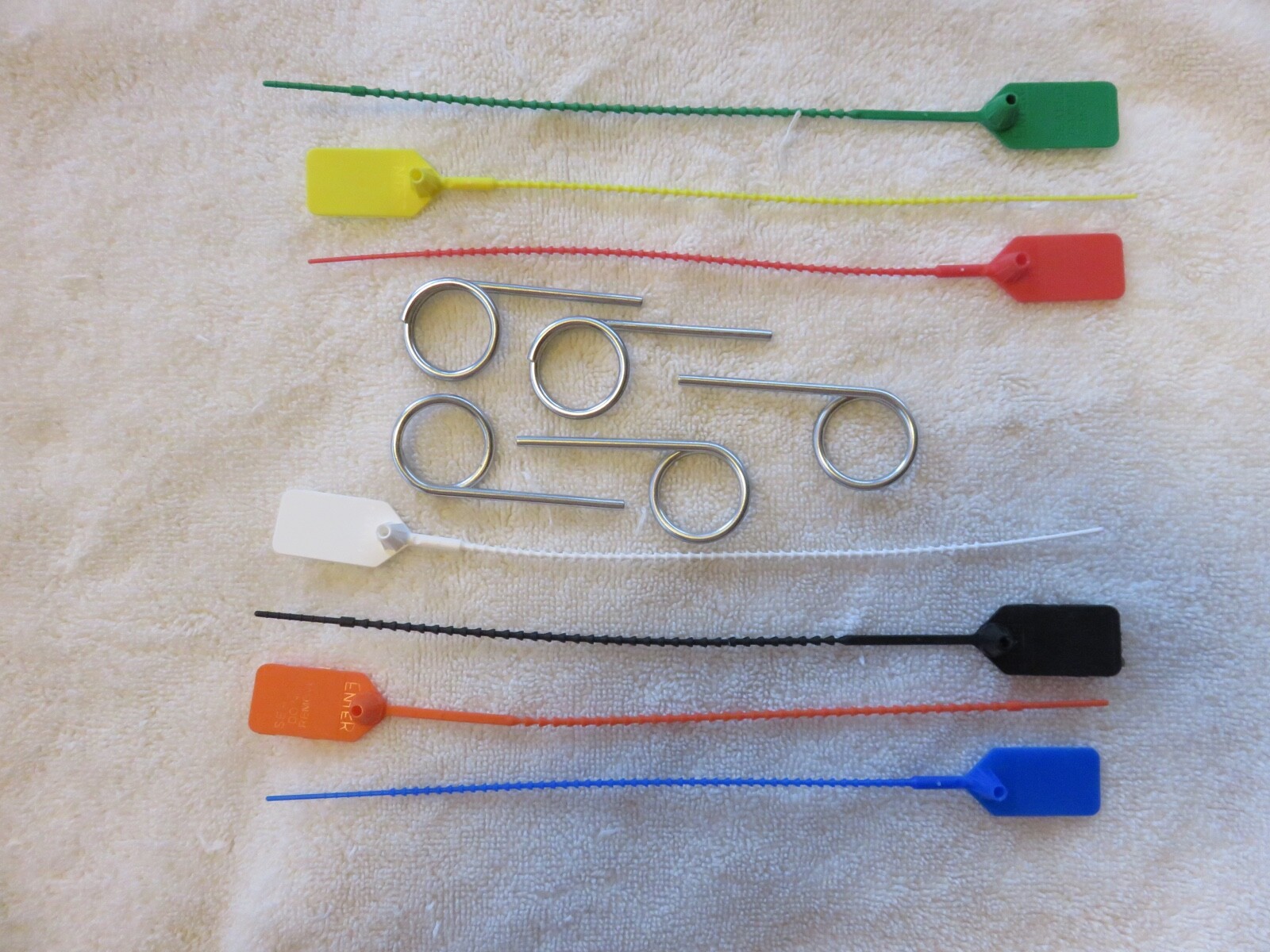 🔥🧯5-Fire Extinguisher PULL PINS and 10 -TAMPER FLAG SEALS (YOU CHOOSE COLOR)