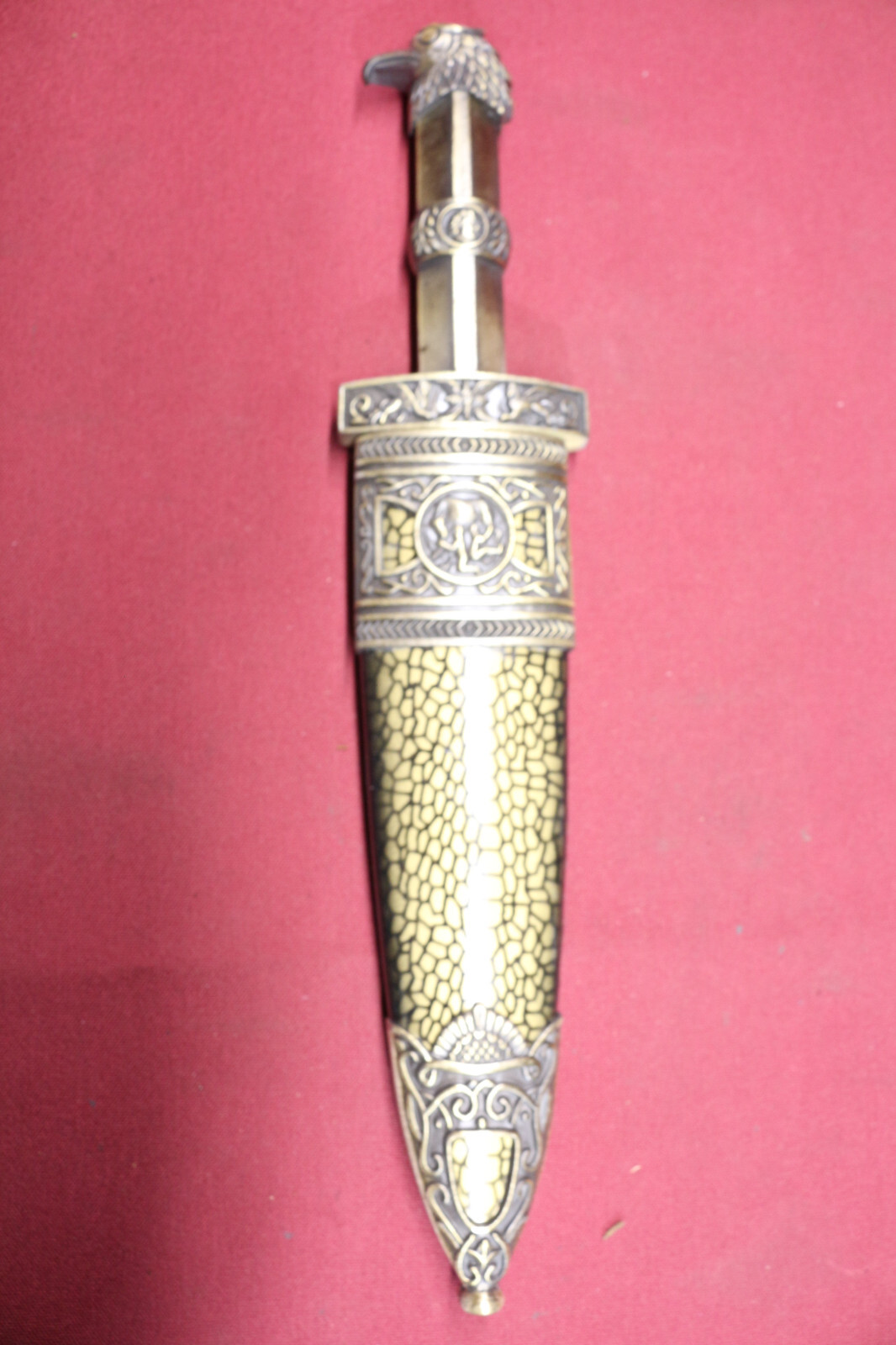 ROMAN GLADIATOR DAGGER KNIFE & SHEATH New in Box