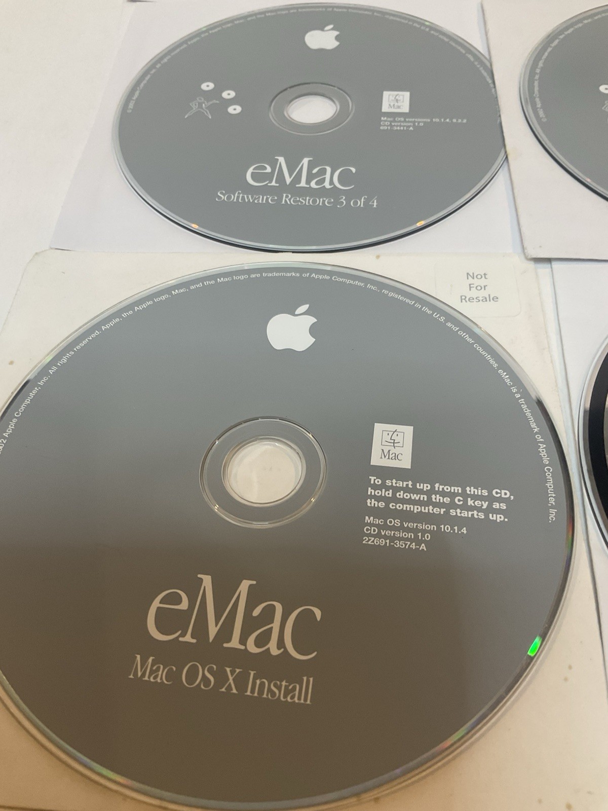 Macintosh eMac Mac OS X 10.1.4 Software Install & Restore CD’s OEM