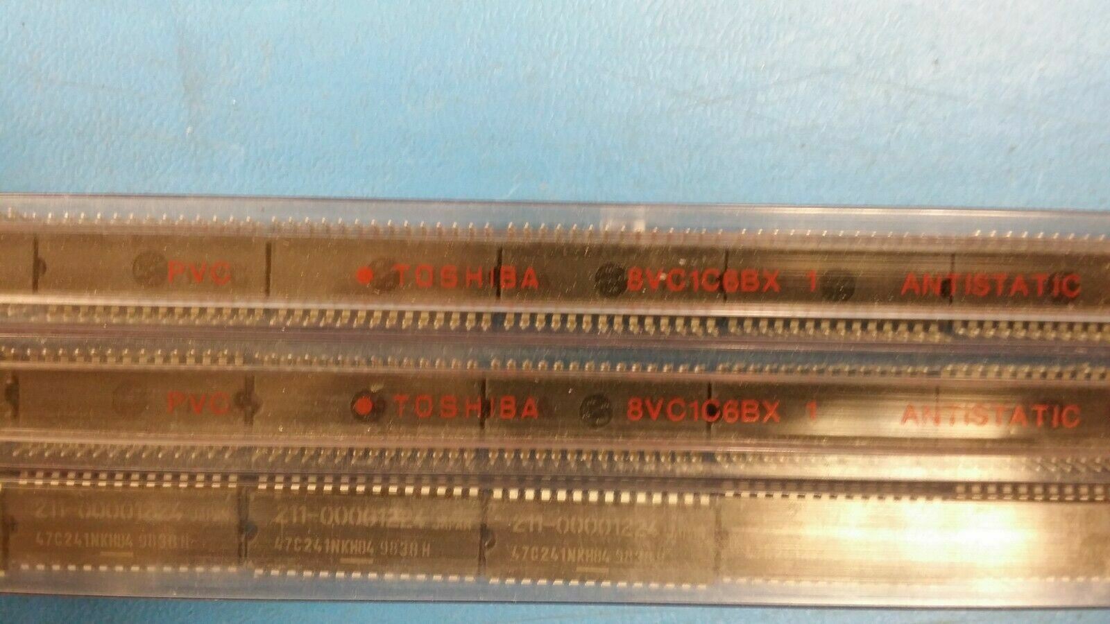 (1 PC) TMP47C241N TOSHIBA Microcontroller, 4-Bit, MROM, CMOS, PDIP28