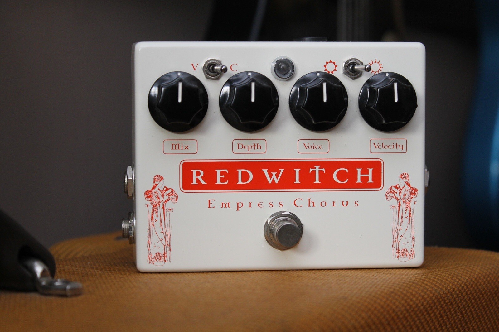 guitar pedal enclosure