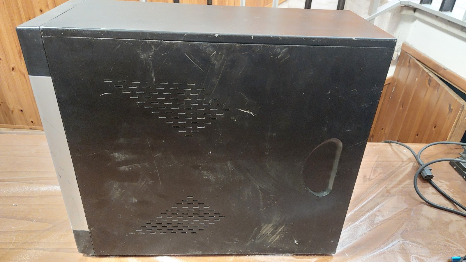 OLIVETTI PENTIUM 4 RETRO VINTAGE PC