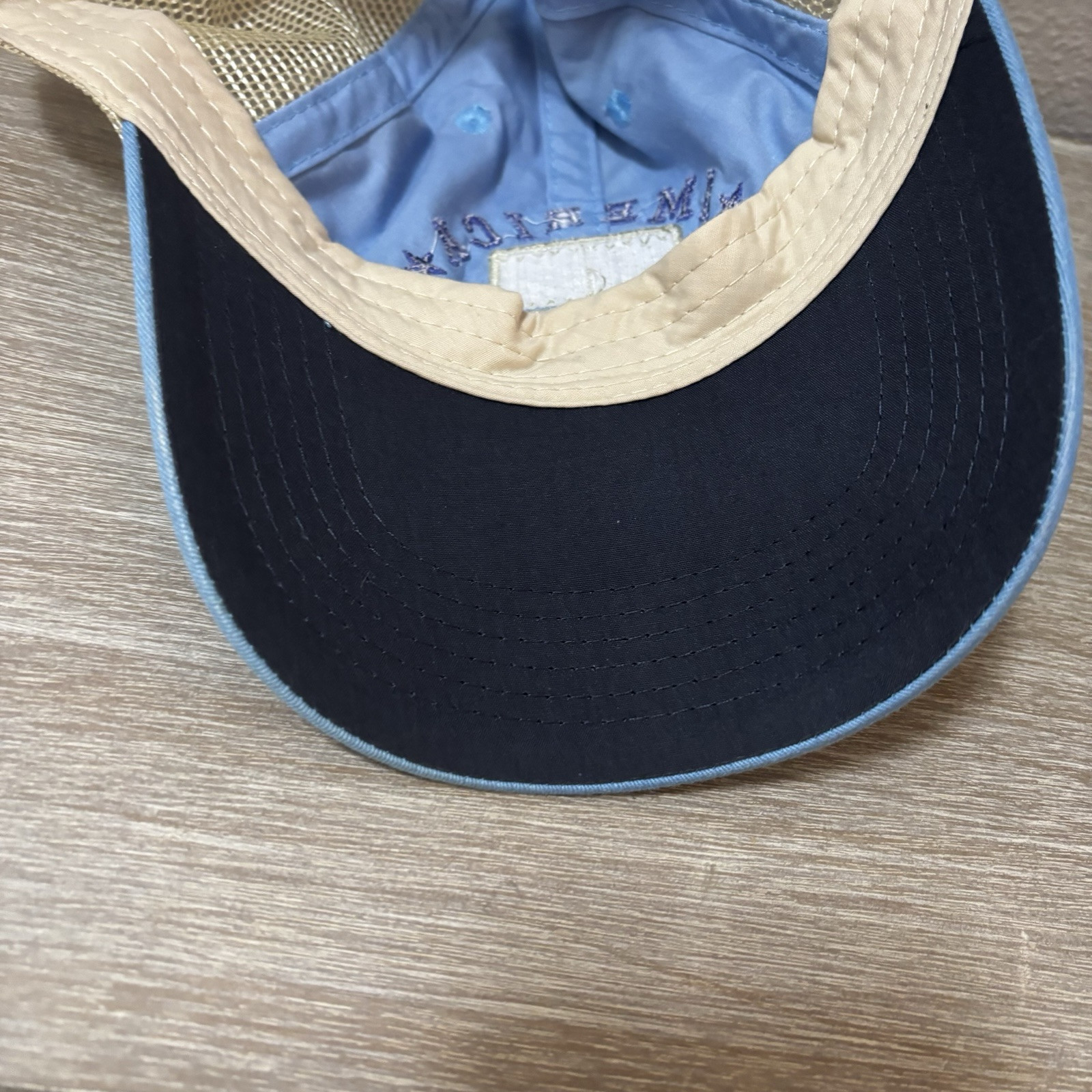 Vintage Women's Fit outdoor trucker Hat Ball Cap Blue America W/Flag One size