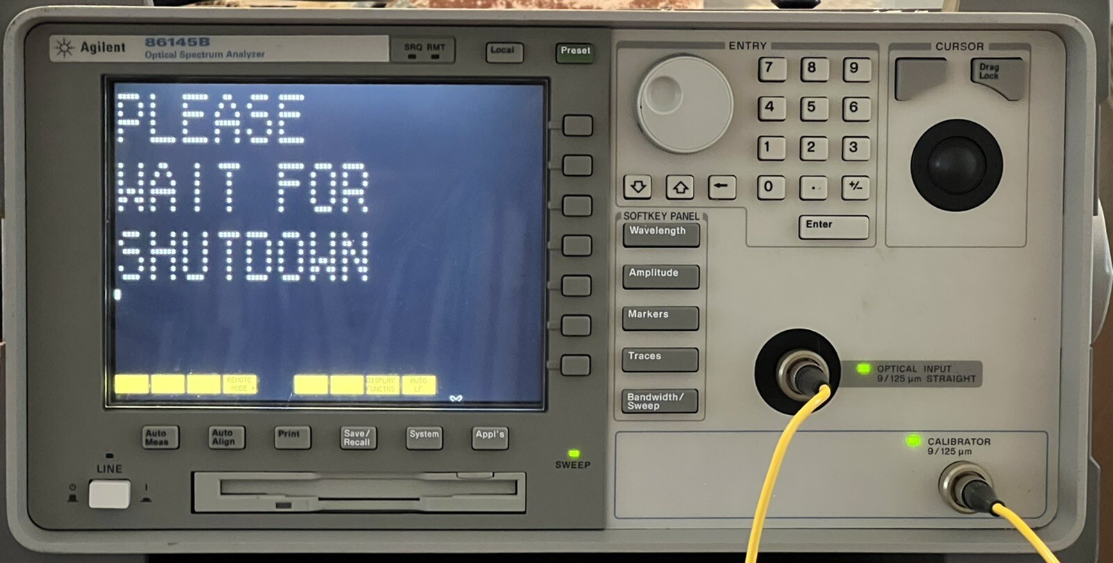 Agilent 86145B -006 US40150415 High Performance Optical Spectrum Analyzer