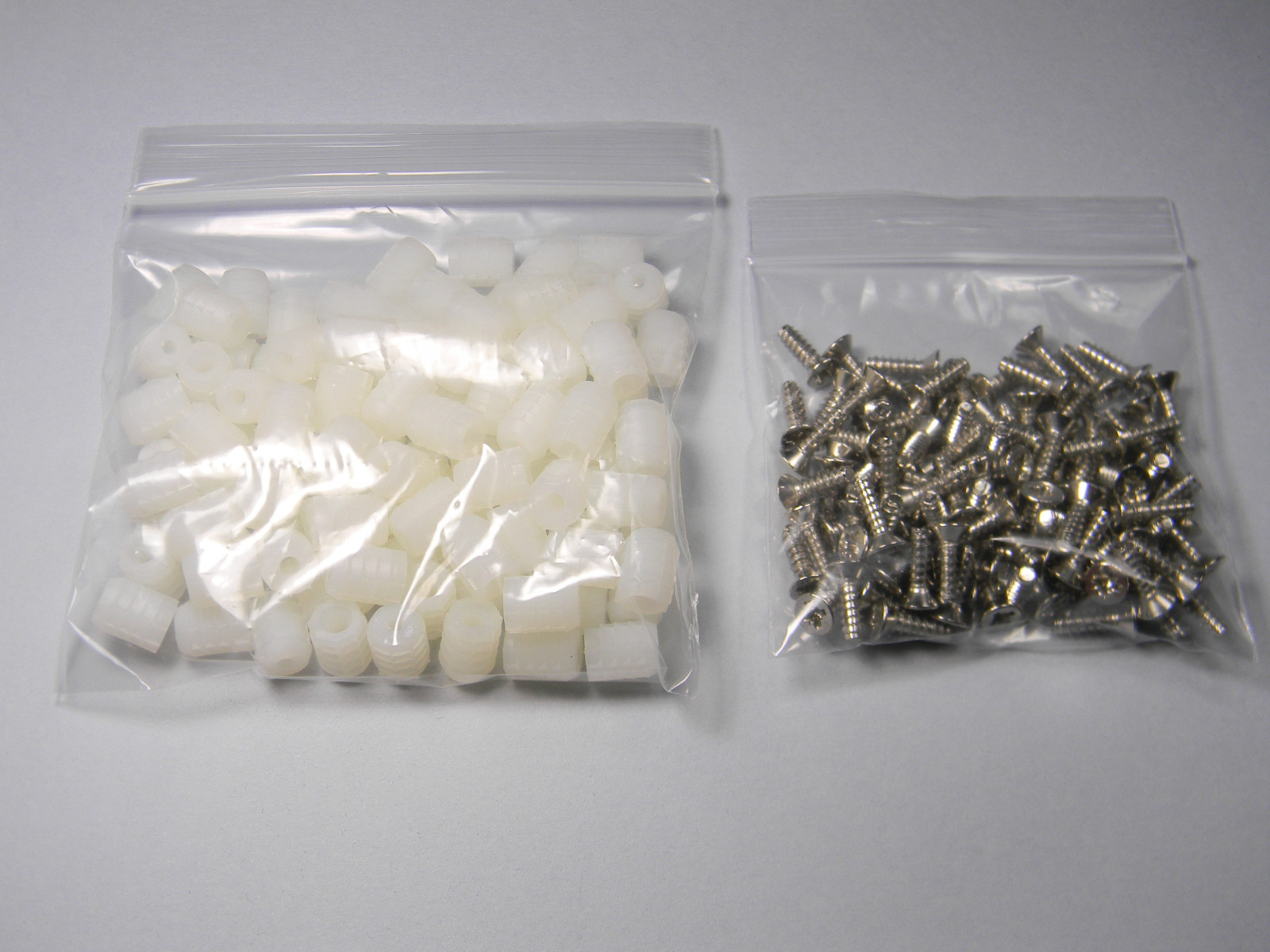 (100)  8 MM  Dowel Inserts with screws