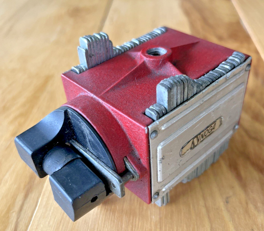 NOGA Magnetic Tool Holder / Stand
