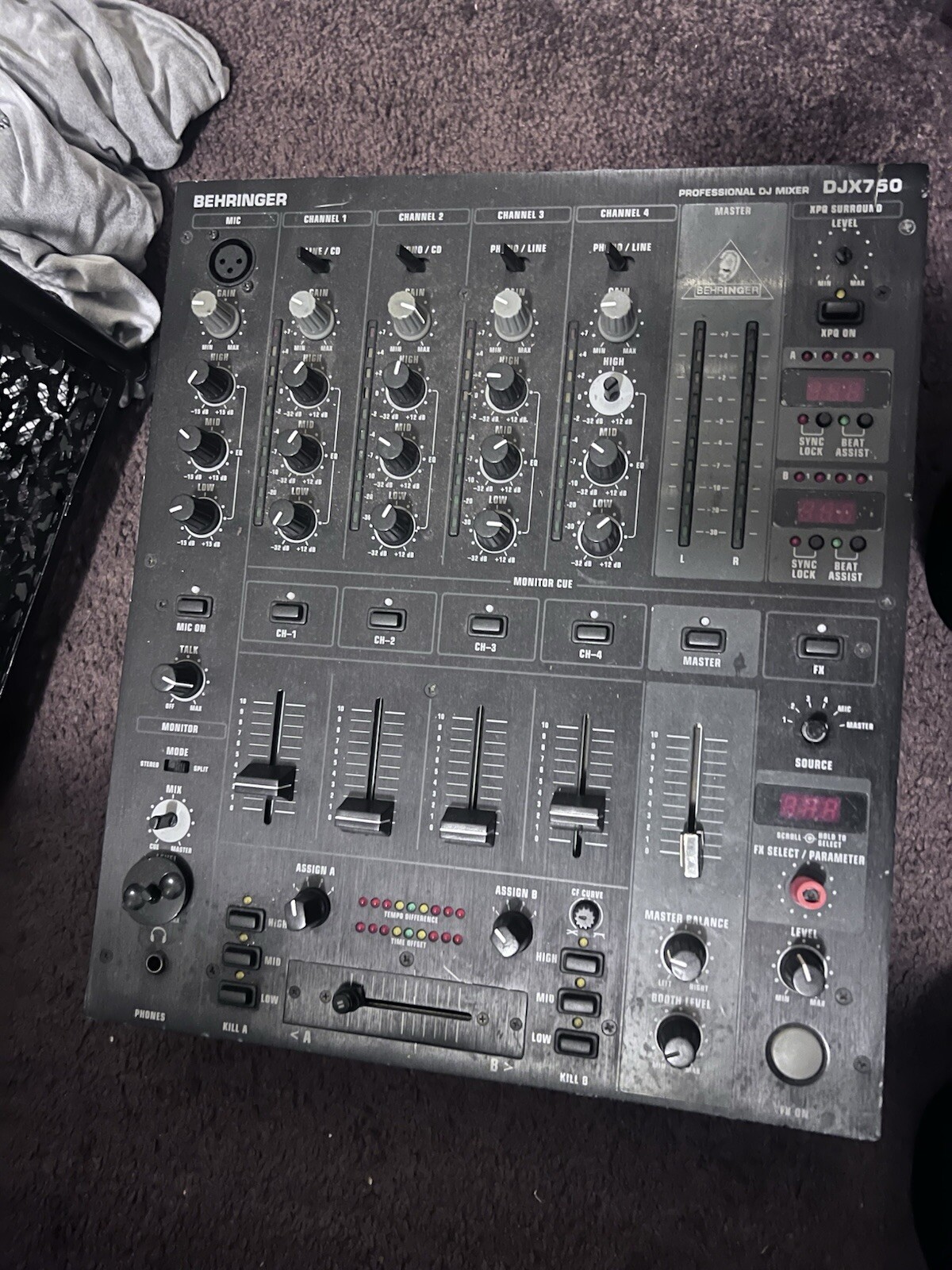 Behringer DJX-750 5-Channel DJ Mixer - Black