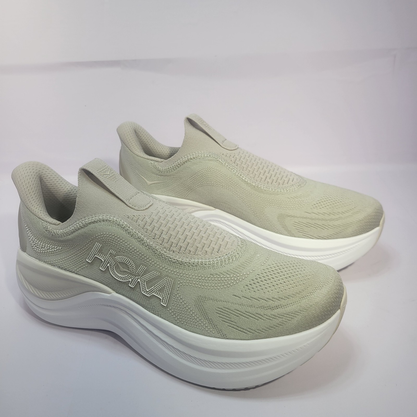 Hoka One One Skyward Laceless Women's Size 10B Putty/White Slip On 1168877 PYW