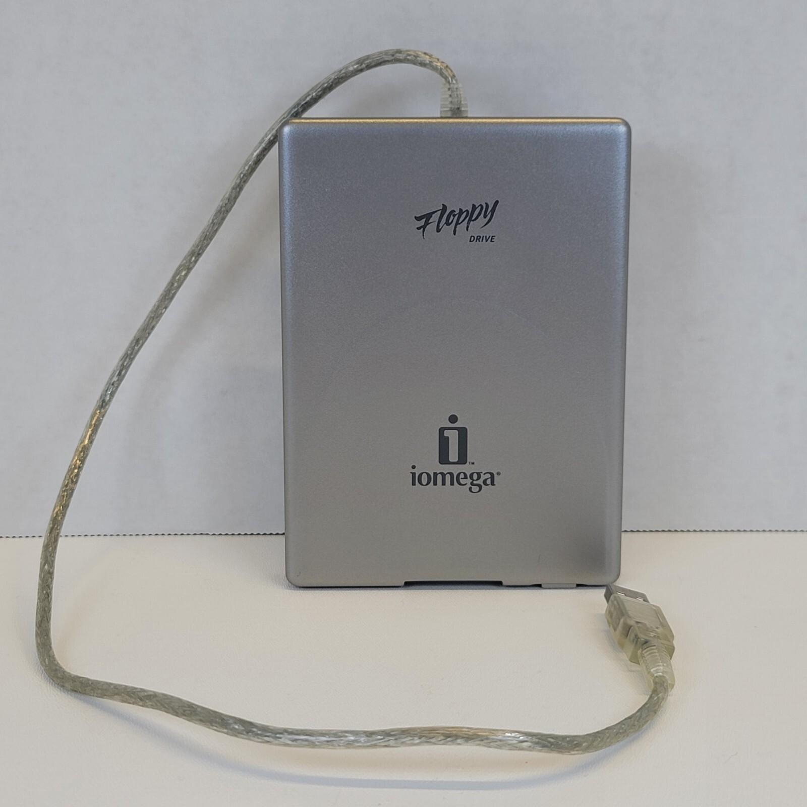 Iomega USB-Powered External Floppy Drive PN: 31062400  Model BXXU0130