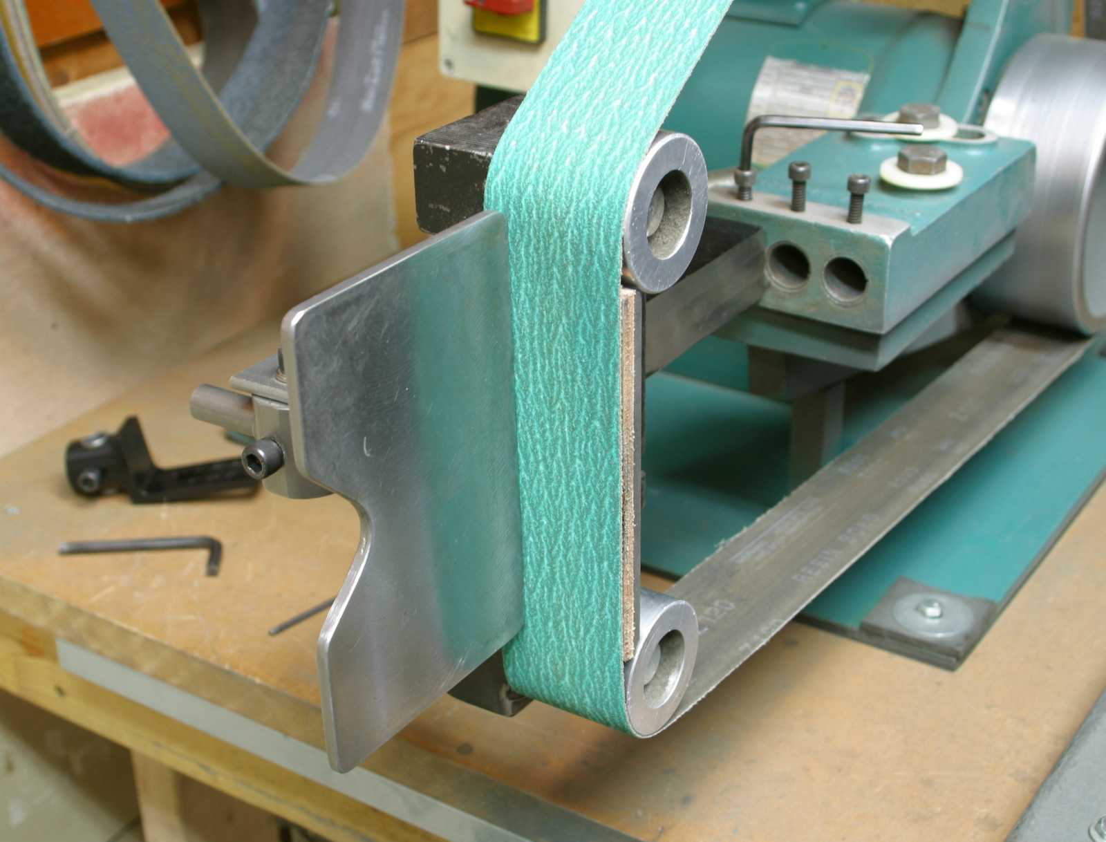 D-D Work / Tool Rest for KMG "Classic" Grinder- 14" Table