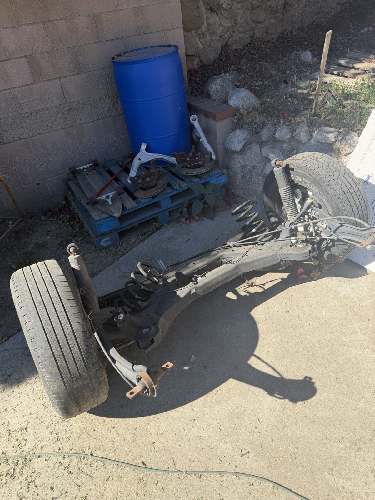 Complete Rear Axel From 2012-2017 Honda Odyssey