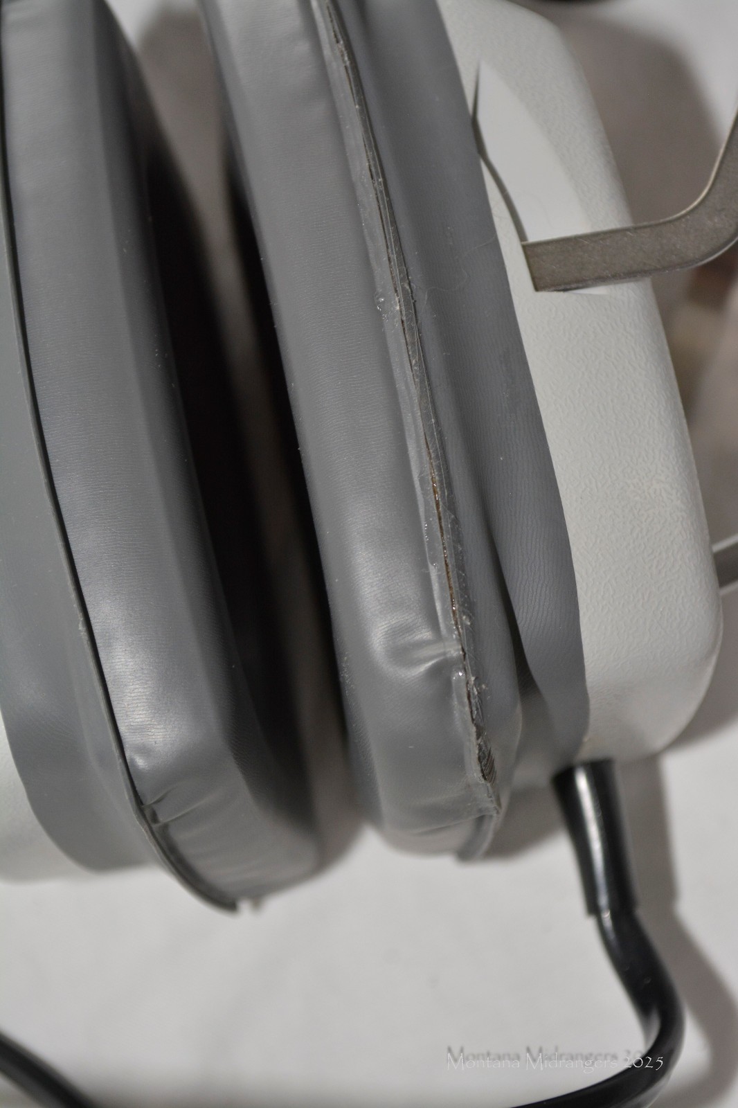 Telex E-951 Aviation Headsets Pair Dual Plug With Original Boxes And Paperwork