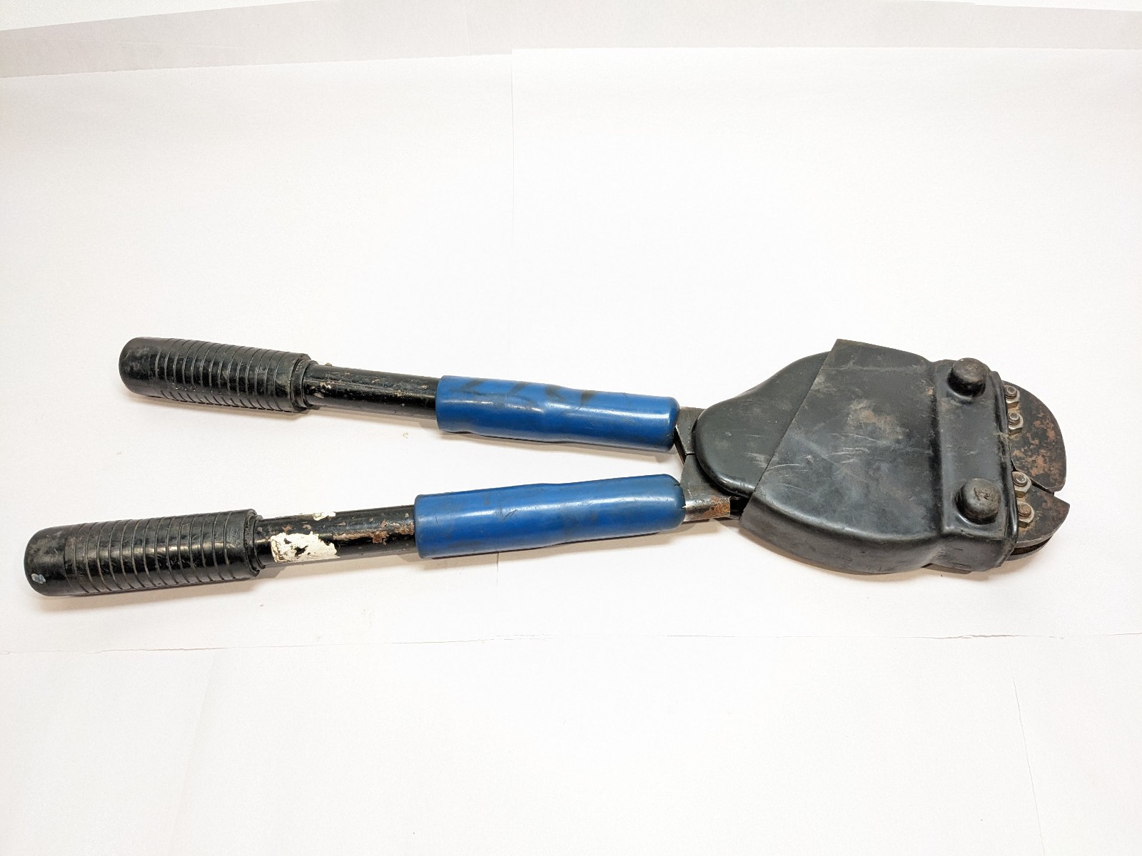 Thomas & Betts Ratcheting Cutter Crimper