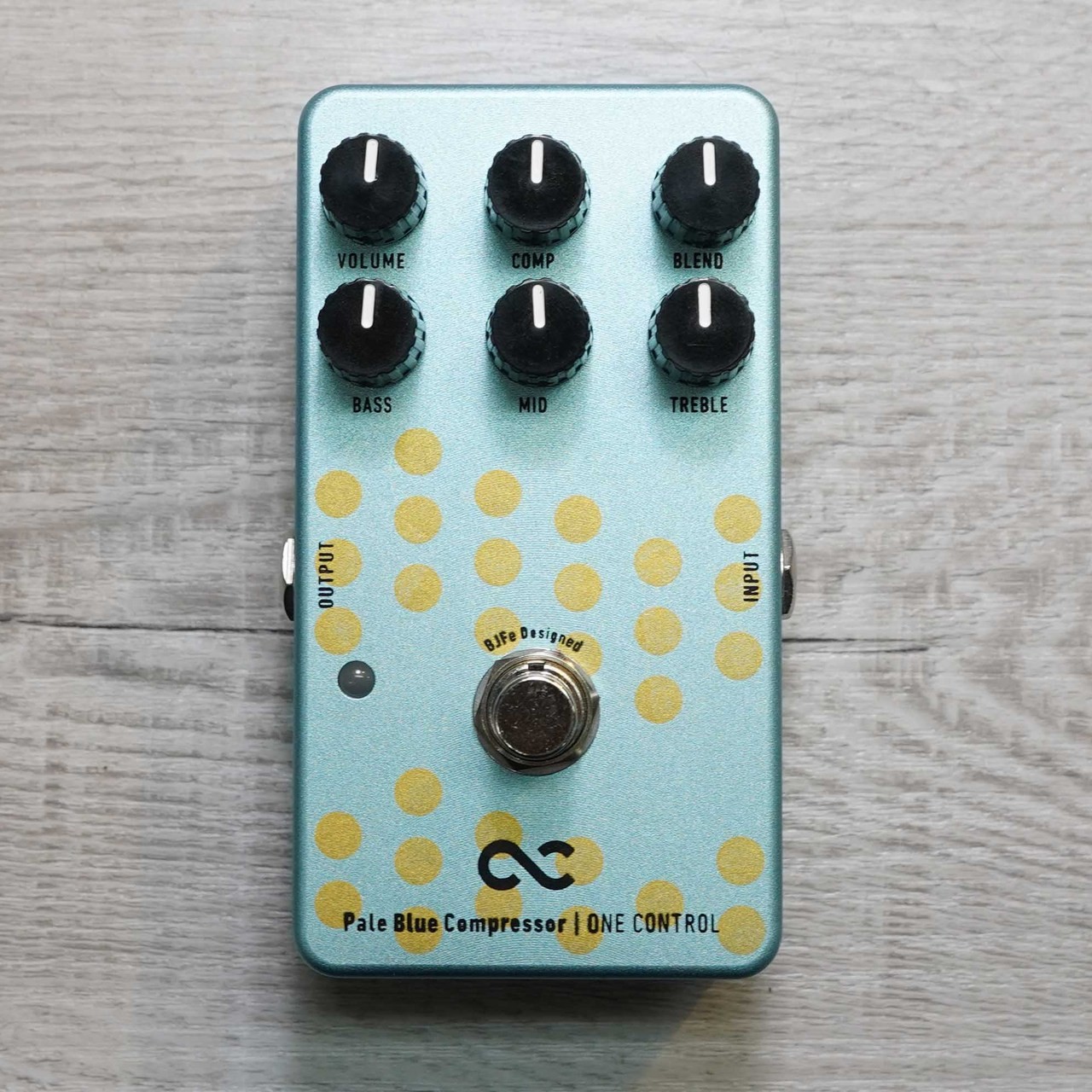 One Control Pale Blue Compressor