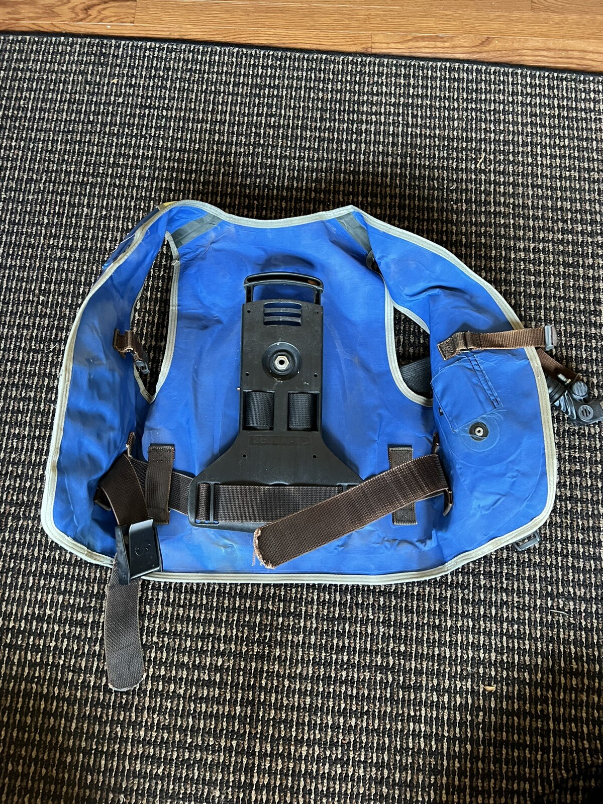 Scubapro Size Small Scrub Diving Snorkeling Jacket
