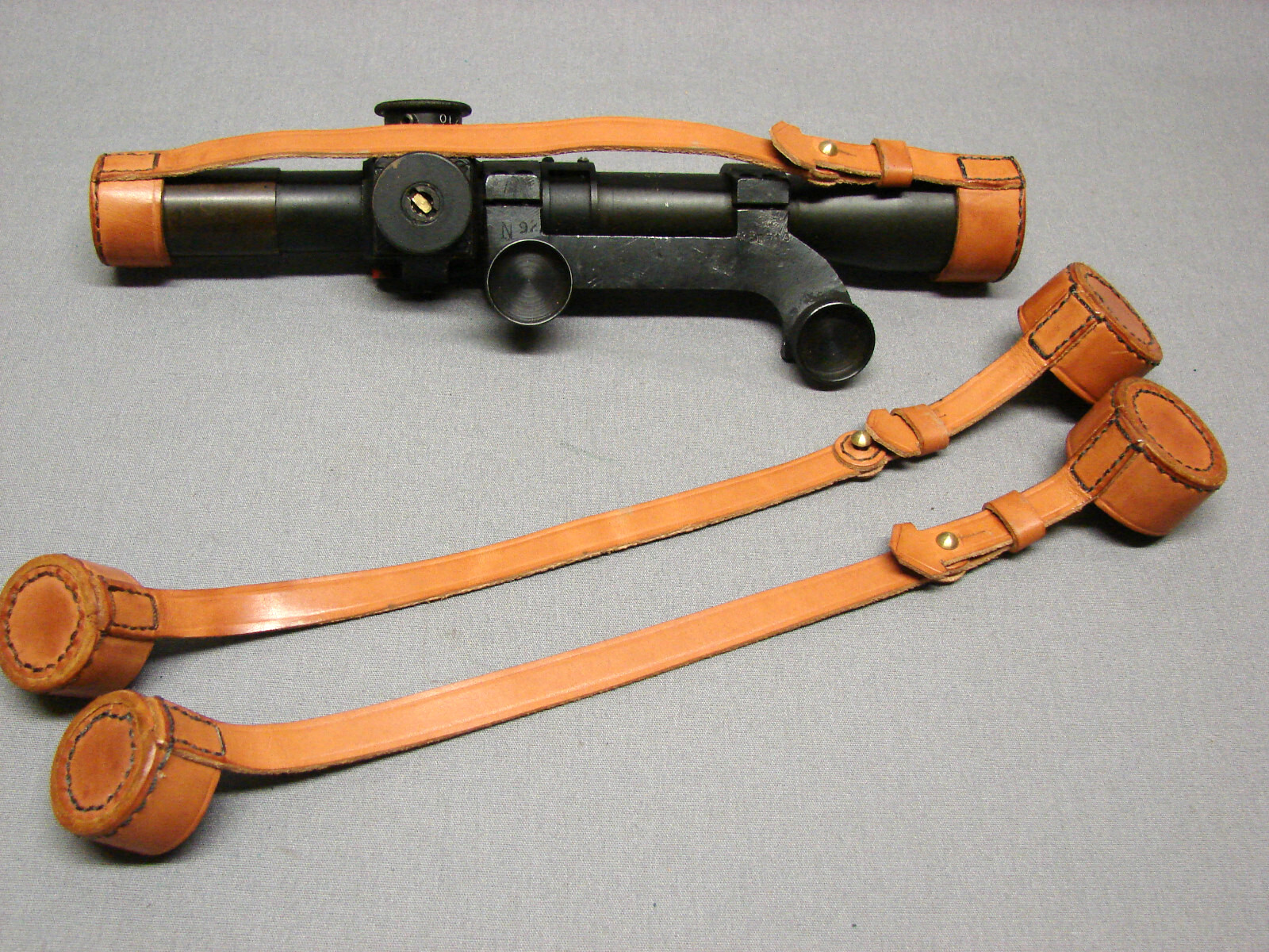 BRITISH WW2  ENFIELD NO. 32 MARK III  RIFLE SCOPE  LEATHER COVER -REPRODUCTION
