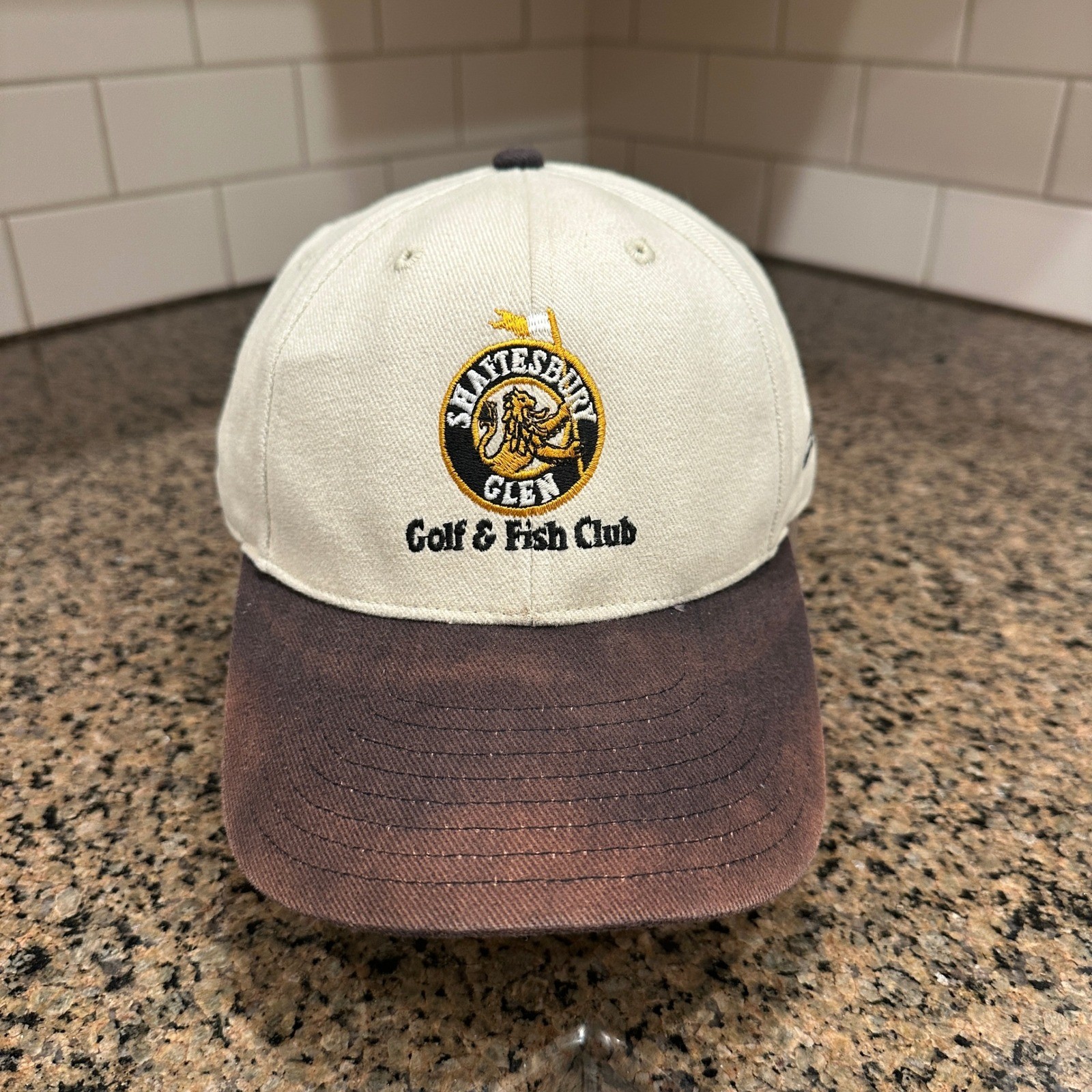 Shaftesbury Glen Golf Fish Club New Era Baseball Cap Beige Brown Low Profile