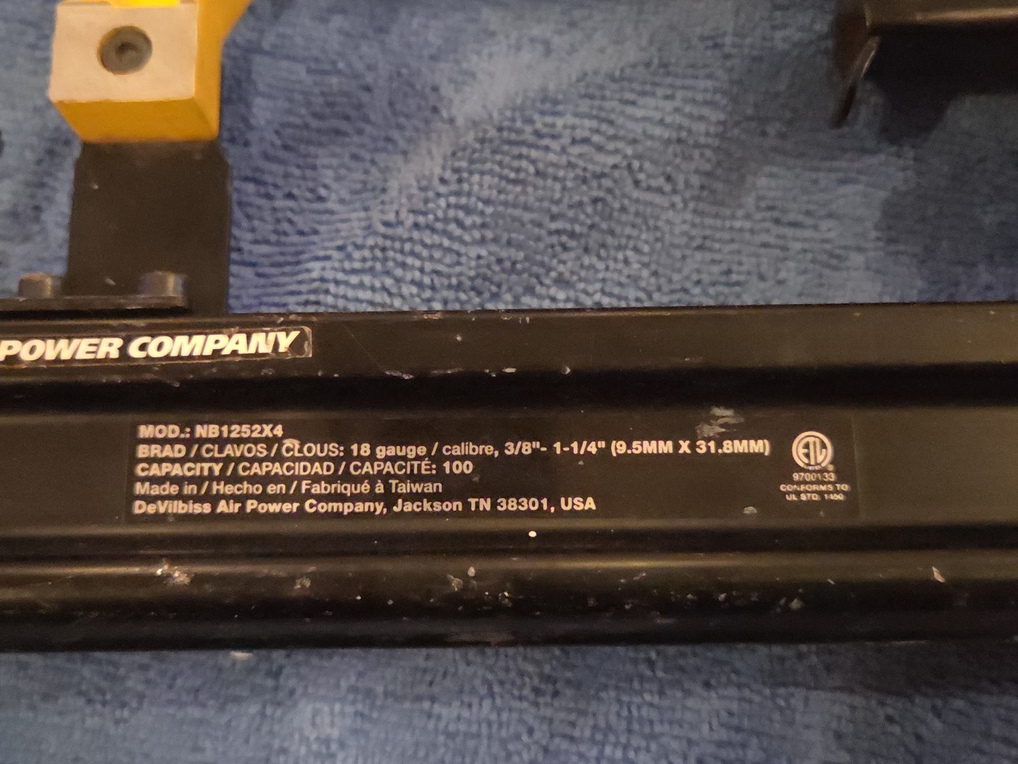 Devilbiss Staple Gun Stapler Model NB1252X4 Compressor Pneumatic 3/8- 1-1/4"