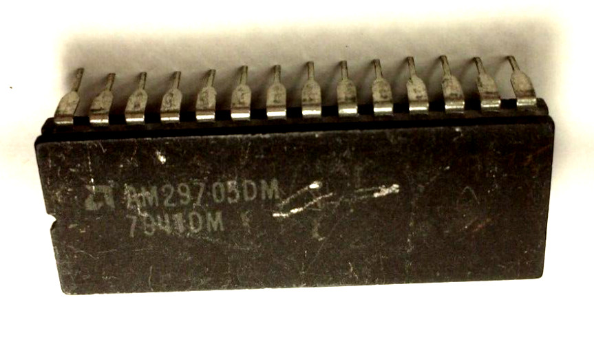 AM29705DM Date Code 1979 Ceramic Integrated Circuit Sandwiched AMD