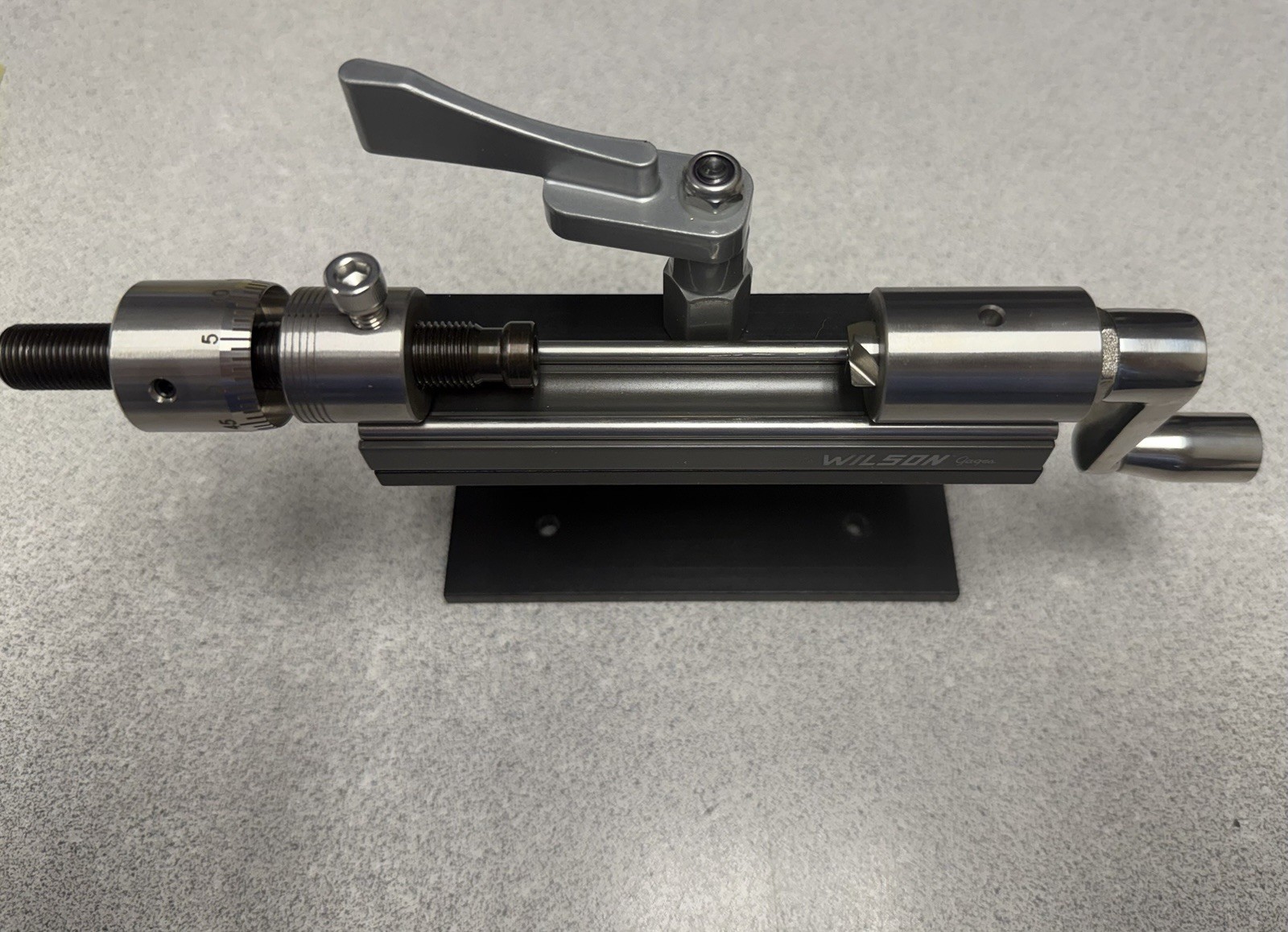 L.E. WILSON Case Trimmer Kit with Micrometer Adjust Kit And Inline Fab Plate