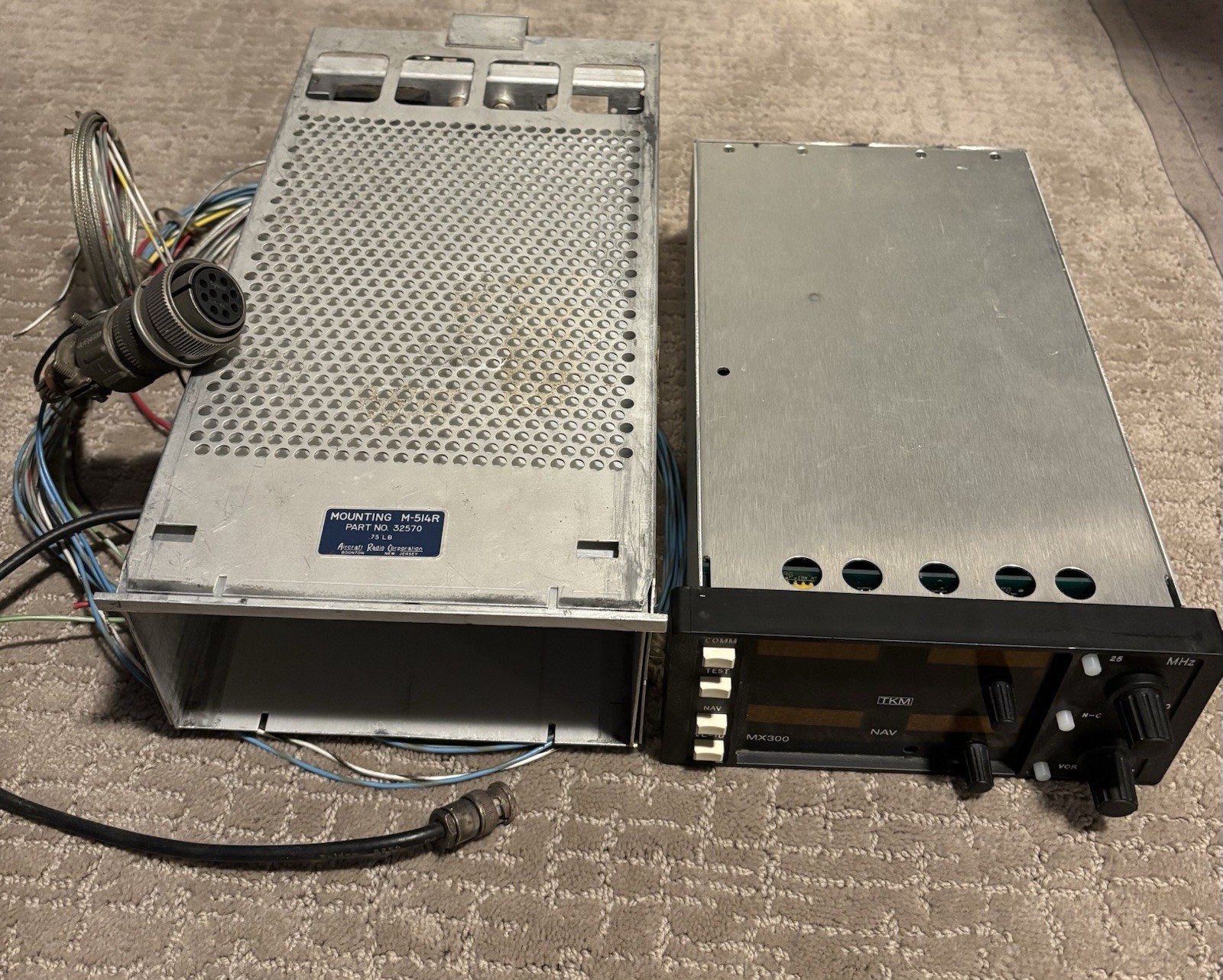 TKM MX300 Nav/Com Radio, Tray, Wire Harness, Indicator, 14V